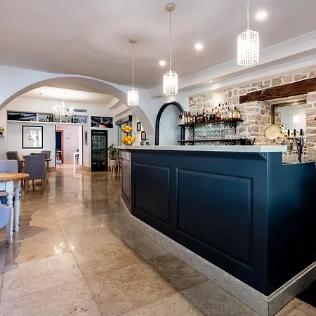 Boutique Kastel, Wellness & Spa, Pet Friendly 酒店 莫托文