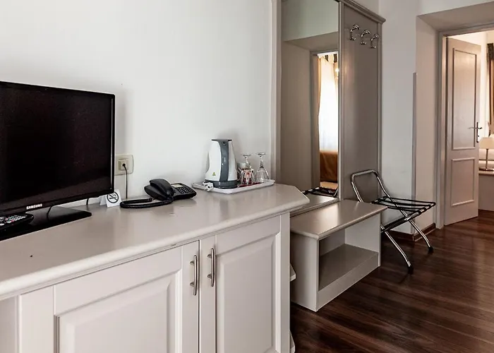 Boutique Kastel Hotel 3*