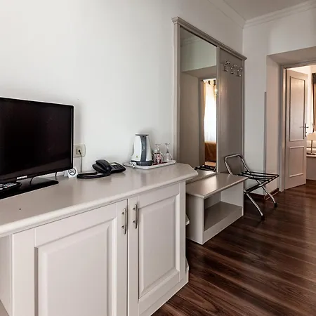Boutique Kastel Hotel 3*