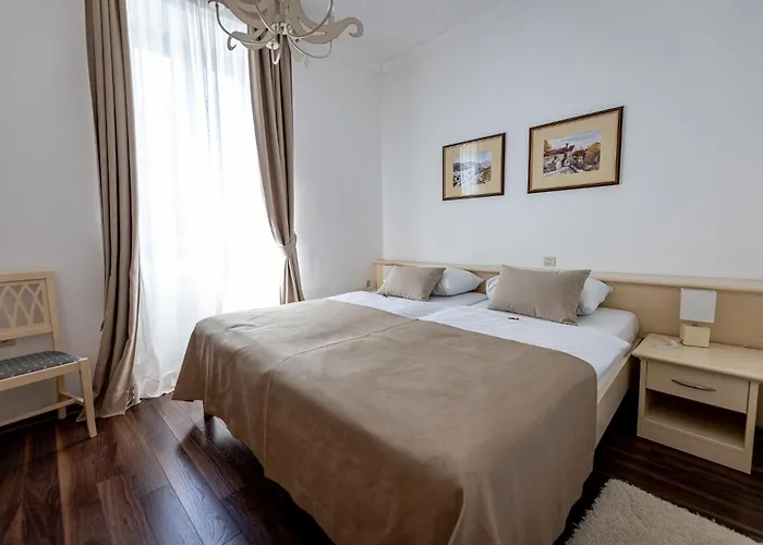 Boutique Kastel 3* 모토분